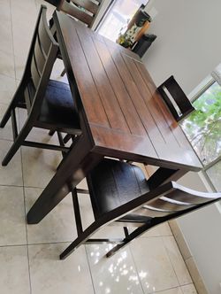 Dinning Room Table