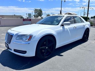 chuy y mauricio car
