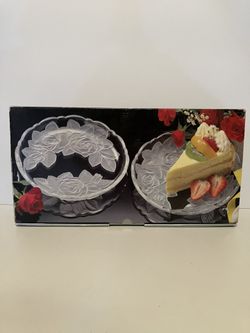 Home Beautiful 7” Crystal Cake Plates