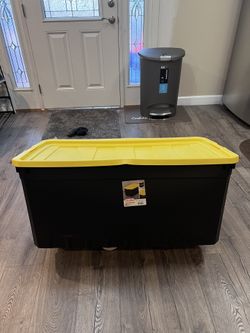 Sterilite 50 Gal Container