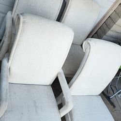 ** 4 Beatiful Upholtered  Dining Chairs **