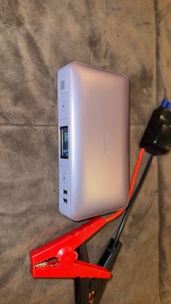 Mophie portable power station/ jumper ac outlet