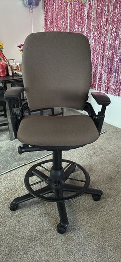 Steelcase Leap V2 Drafting Stool