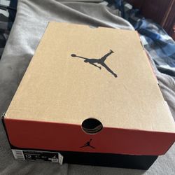 Jordan 12 Royalty 