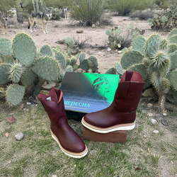 Bota de hombre color vino