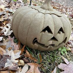 Pumpkin Pottery Statue 