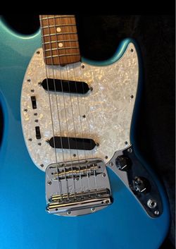 Fender Mustang Vintera 60s