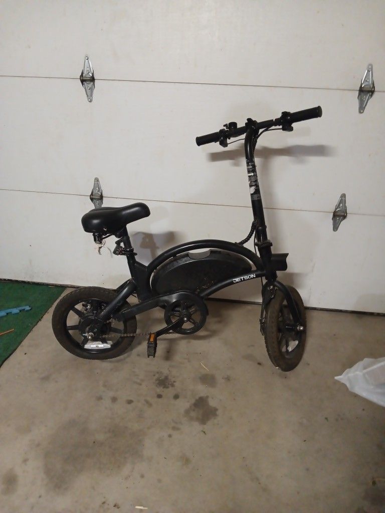 Jensen E-Bike ( Purchased New But Open Box From Amazon)