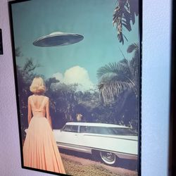 2 Alien Prints With Frames 