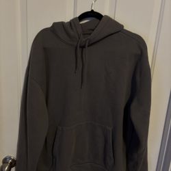 Men Holster Pulled Over Sweater Size Large 