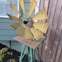 Yard Art, John Deere Colored Windmill