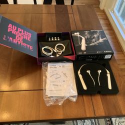 Yamaha EP-E70A Neckband-style wired/wireless Bluetooth® headphones (White)