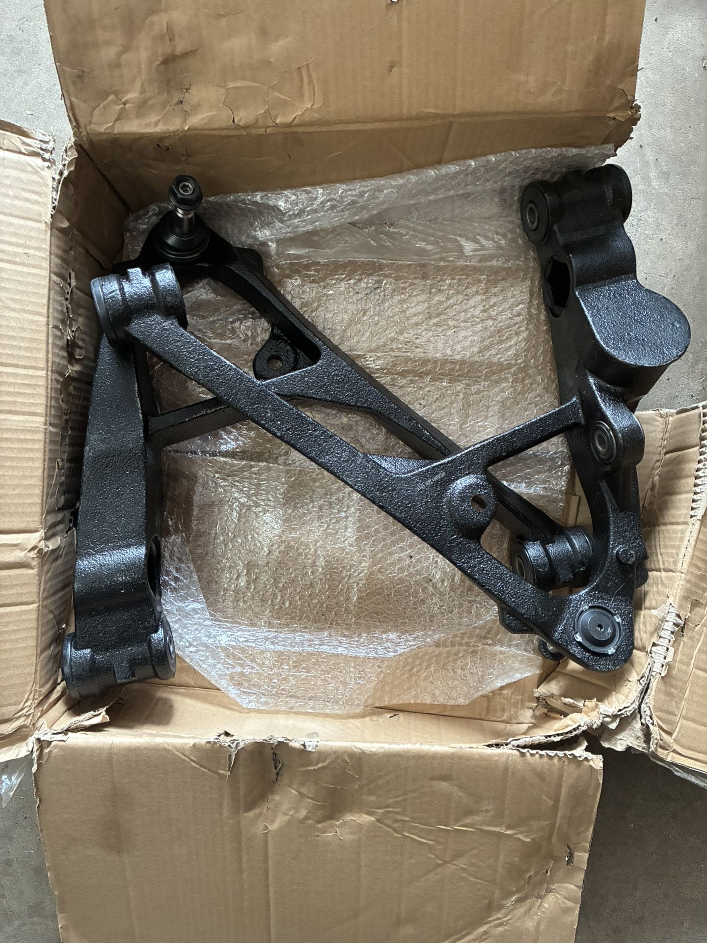 NEW - 2006 Cheverolet Silverado 1500 Control Arm Kit