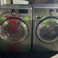 SAMSUNG STEAM GRAY FRONT LOAD WASHER AND GAS DRYER 