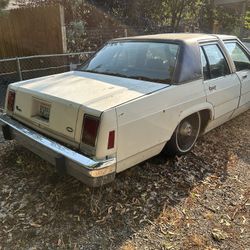 1987 Ford Crown Victoria