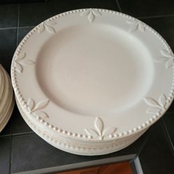 Sorrento Stoneware Dinnerware