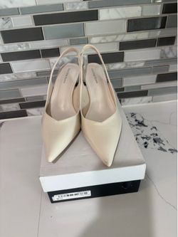 Xin jing women heels size 9 like new