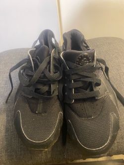 Size 7 huarache Nike female