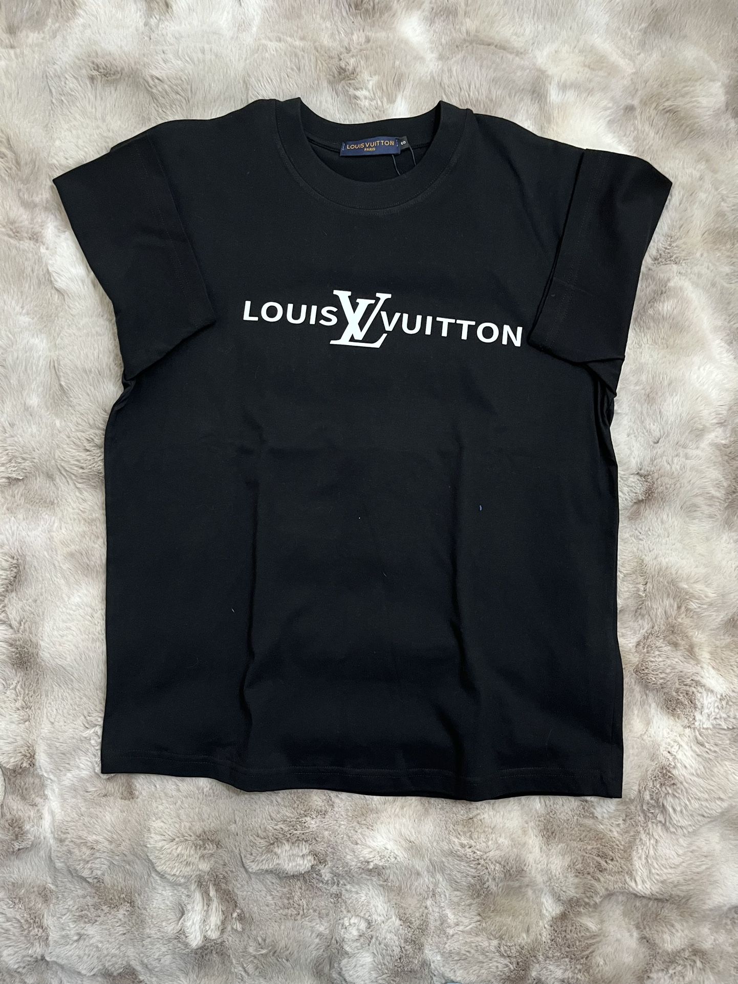 Louis Vuitton Tee | Ready to ship🚚💨