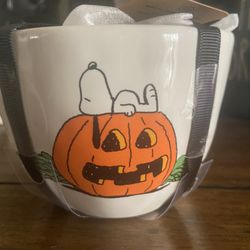 Rae Dunn Halloween Snoop MC UFT