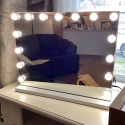 Glowing Mirror 
