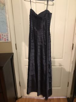 BCBG Mazazria Formal/Mardi Gras Gown Size 8