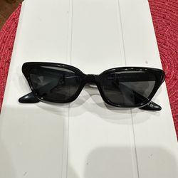 Oliver Peoples  Khaite