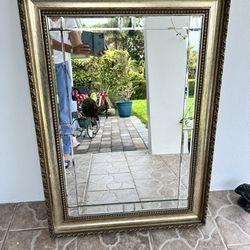 Mirror 
