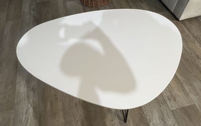 Contemporary Style Coffee Table