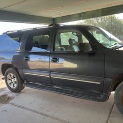 2003 Chevrolet Suburban