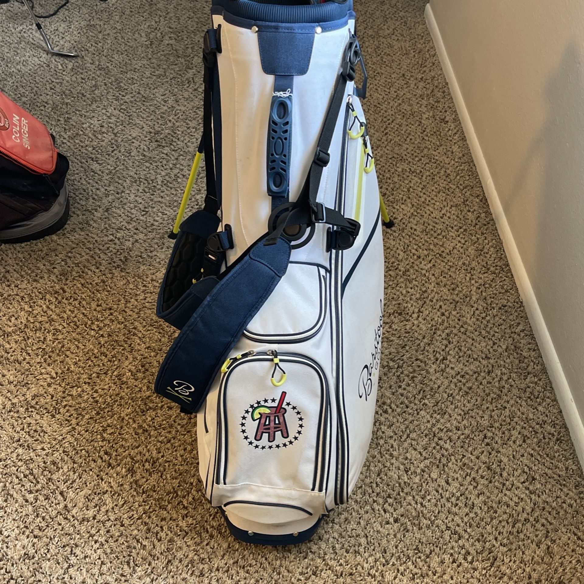 Barstool Golf Stand Bag for Sale in Mesa, AZ OfferUp