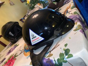 Motorcycle helmet