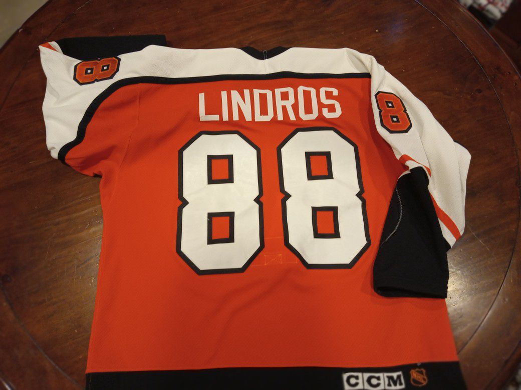 ThingsIBuyForYou Eric Lindros Vintage Philadelphia Flyers Nike Hockey Jersey (52)