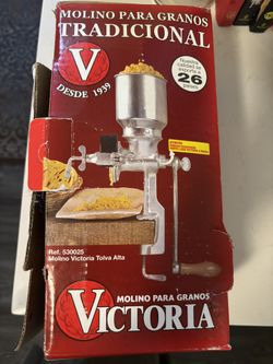 Victoria Cast Iron High Hopper Grain Grinder