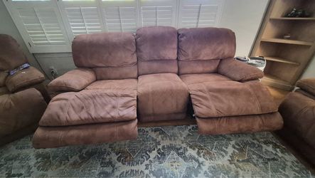 Brown Microfiber 3-seat dual-reclining Sofa / Couch – Ultra Comfortable.