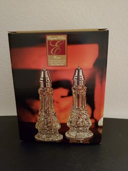 Elegant Lead Crystal Salt & Pepper Set