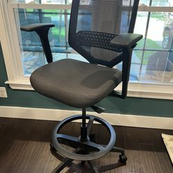 Black Tall HON Solve Ilira-Stretch Mesh Computer Chair