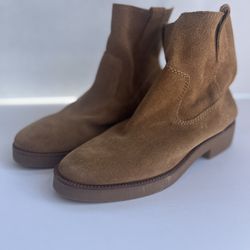 Lucky Brand Ankle Suede boots 6.5 Women’s Med Width