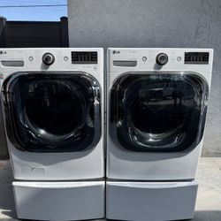 XXL Washer And Gas Dryer 