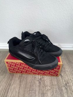 VANS all black KnuSchool