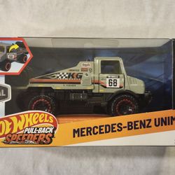 HOT WHEELS METAL DIECAST 1;43 SCALE. PULL BACK SPEEDERS.  NIGHT BURNERZ.  1955 MERCEDES BENZ UNIMOG. 