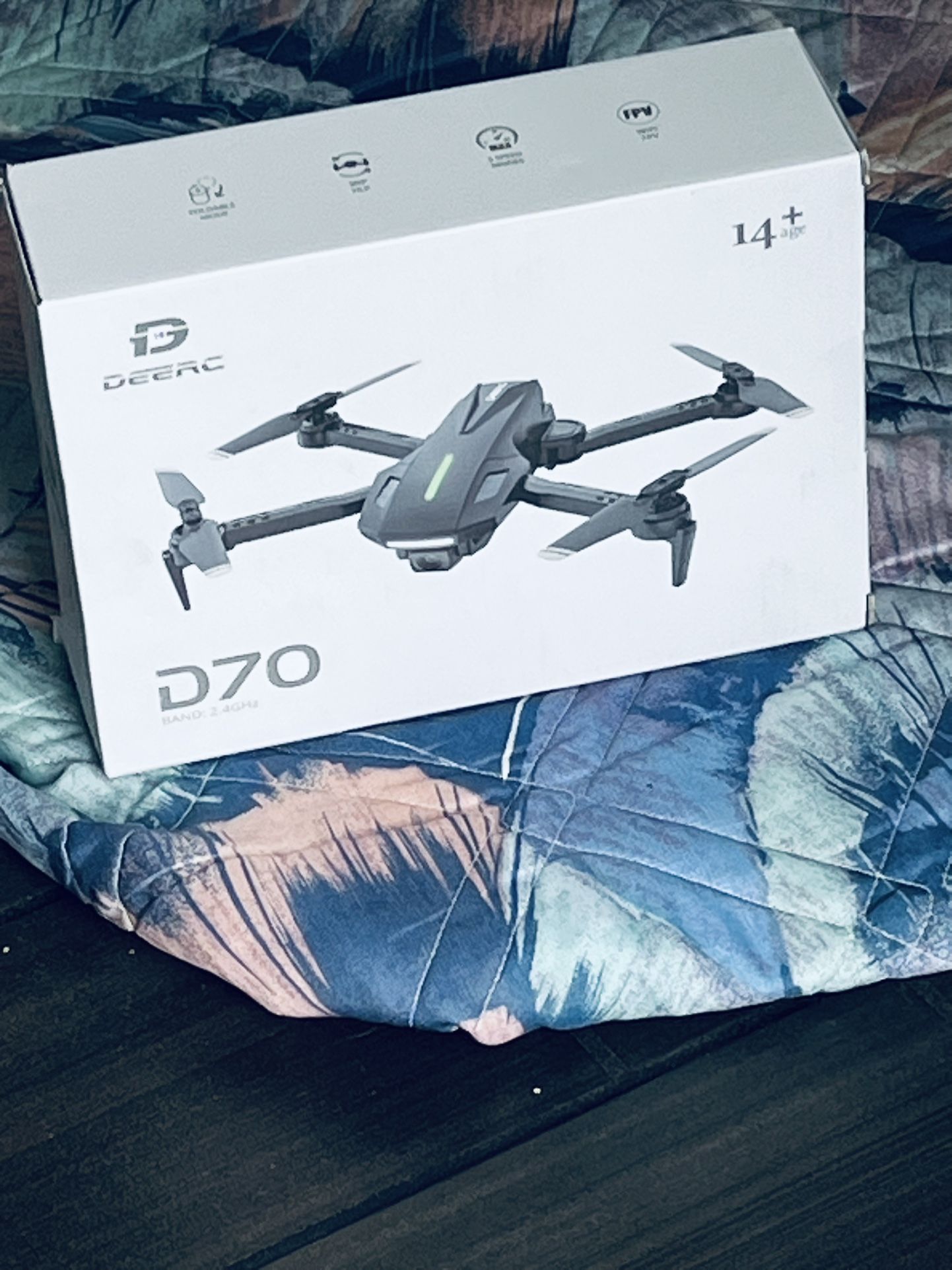 Brand new and sealed DEERC D70 Drone with Camera for Adults and Kids, 720P WIFI FPV RC Quadcopter with Real-Time Transmission, Altitude Hold, All Func