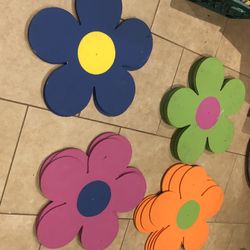 22” Wood Daisies Daisy Wall Decor Girls Room 