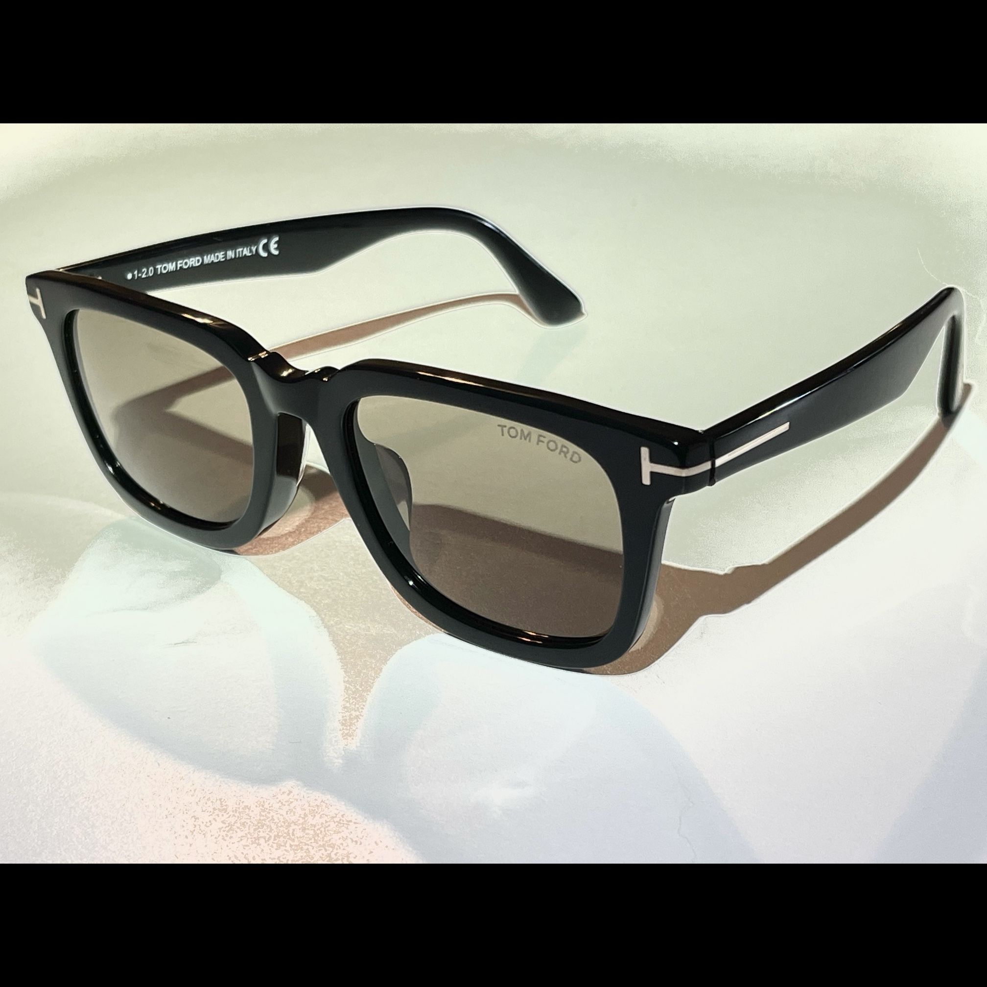 TOMFORD　Dario　TF817-N　01A Tom Ford Dario TF817-N 01A Sunglasses – GlassesNow