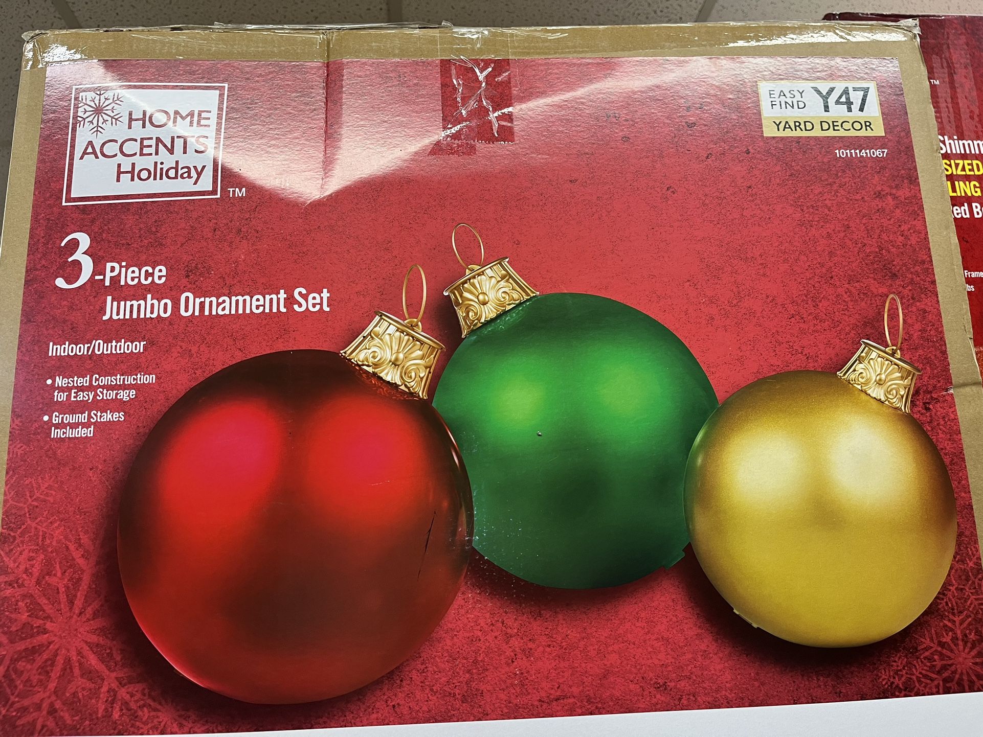3 Piece Giant Size Ornament Set