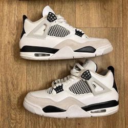 Air Jordan 4 Retro