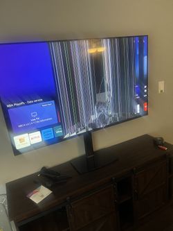 55 inch LG TV DAMAGED