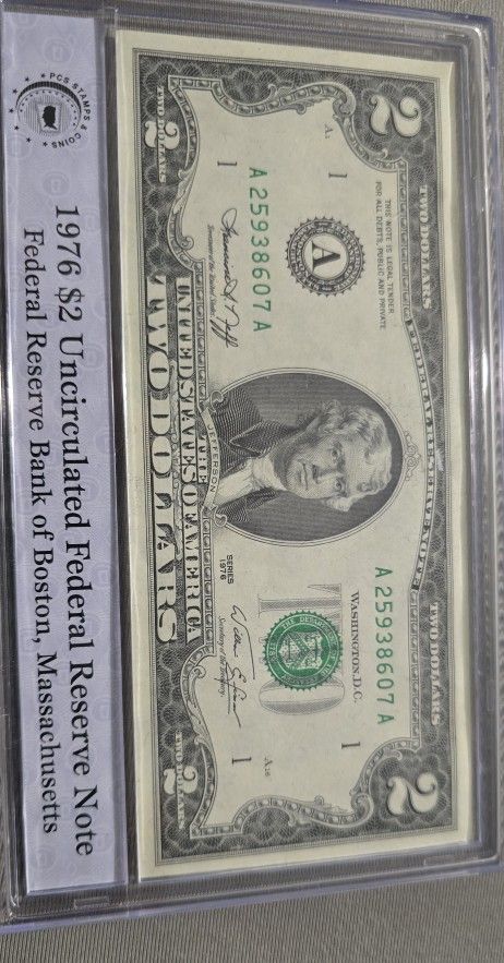 1976 2.00 Uncirculated Frederal Reserve Note. Mint In Holder.