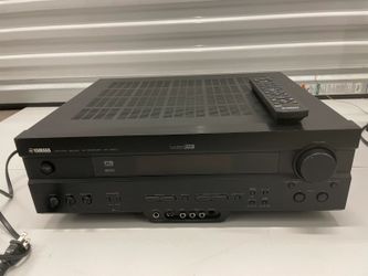 Yamaha RX-V520 5.1 Channel AV Receiver Bundle w/ RAV206 Remote Dolby DTS