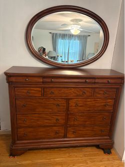 Bedroom set